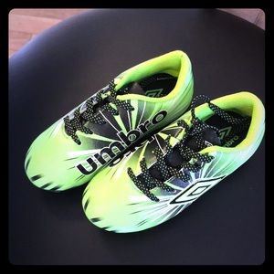 Kids soccer cleats